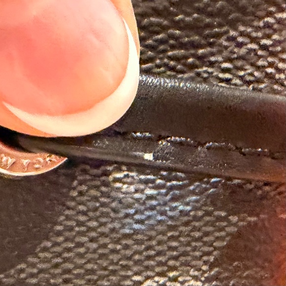 COACH Signature Drawstring Carryall Tote Bag - EUC - Picture 14 of 15